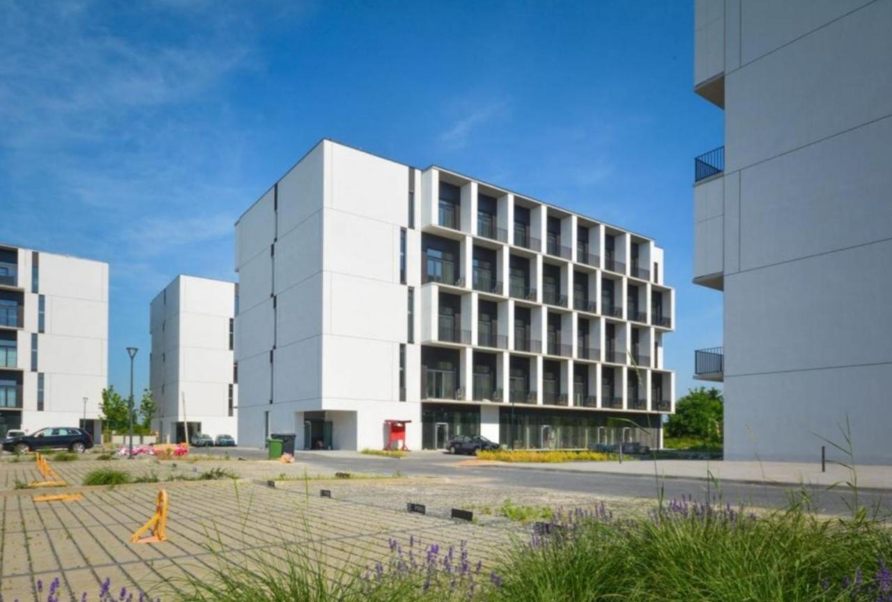 Apartament Airport Breslavia Esterno foto