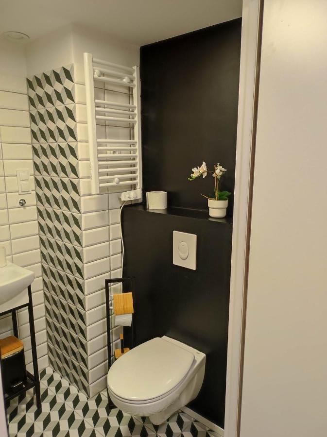 Apartament Airport Breslavia Esterno foto